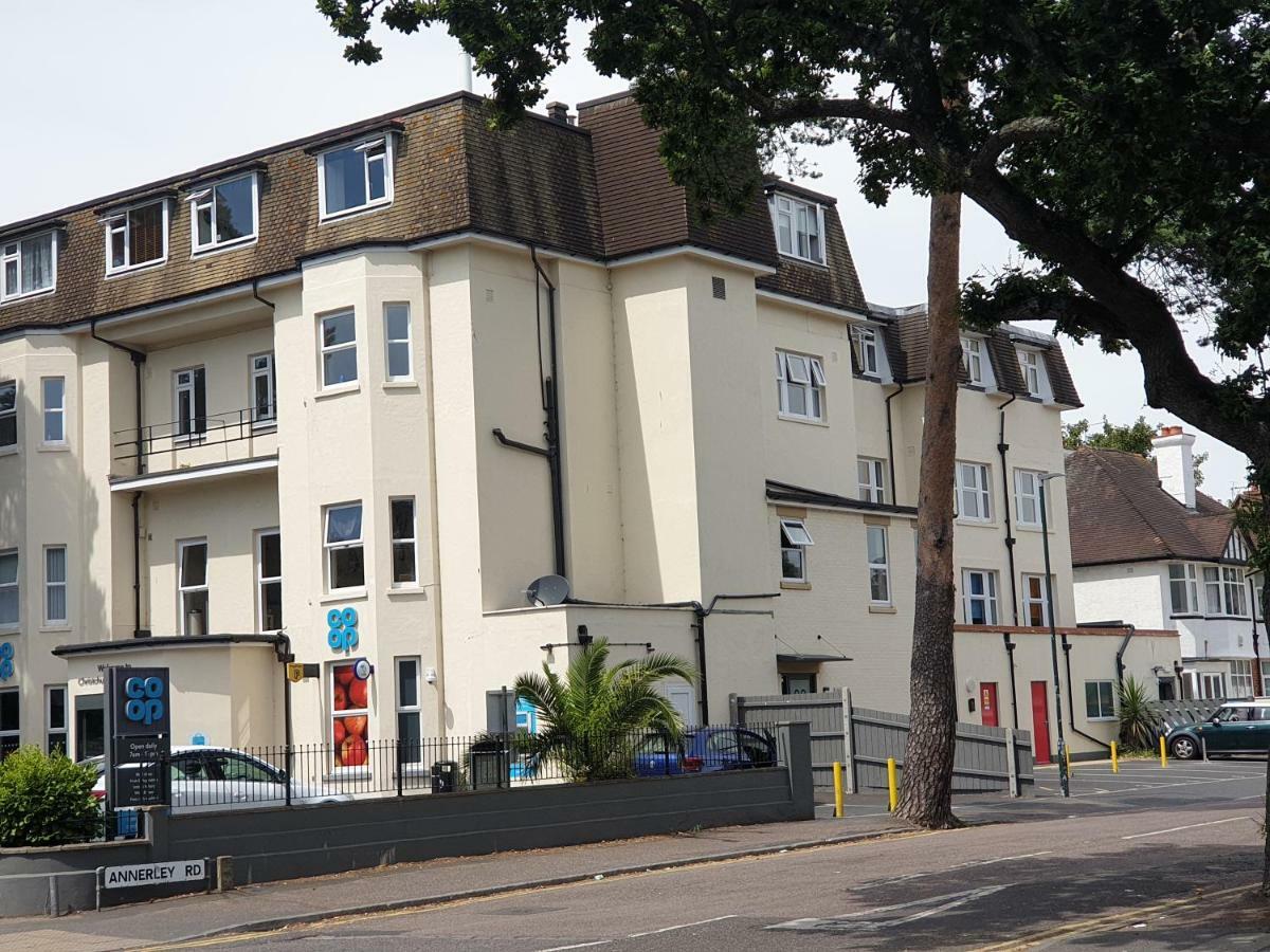 Close To Beach And Town Square Bournemouth Exteriér fotografie